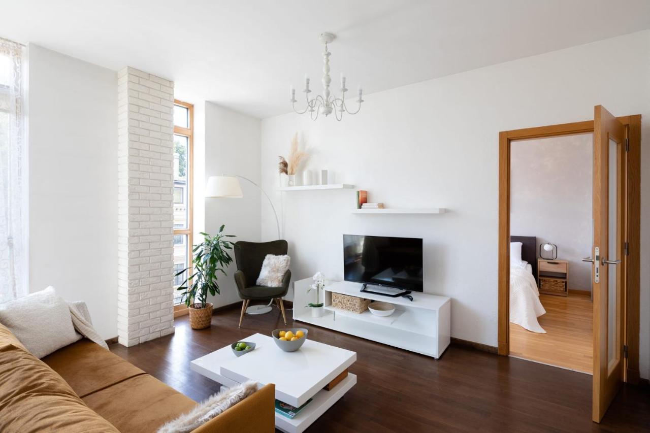 Ziedondarza Park One Bedroom Apartment With Balcony รีกา ภายนอก รูปภาพ