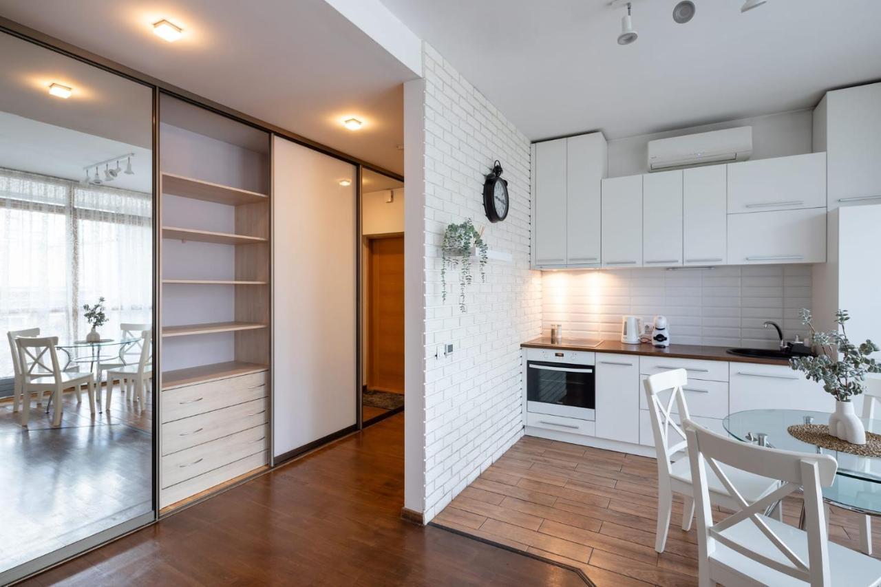 Ziedondarza Park One Bedroom Apartment With Balcony รีกา ภายนอก รูปภาพ