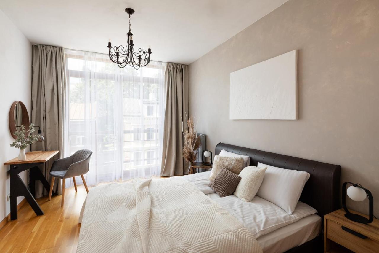 Ziedondarza Park One Bedroom Apartment With Balcony รีกา ภายนอก รูปภาพ