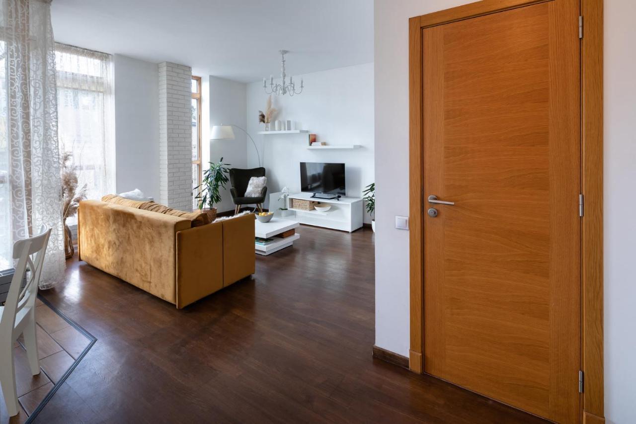 Ziedondarza Park One Bedroom Apartment With Balcony รีกา ภายนอก รูปภาพ