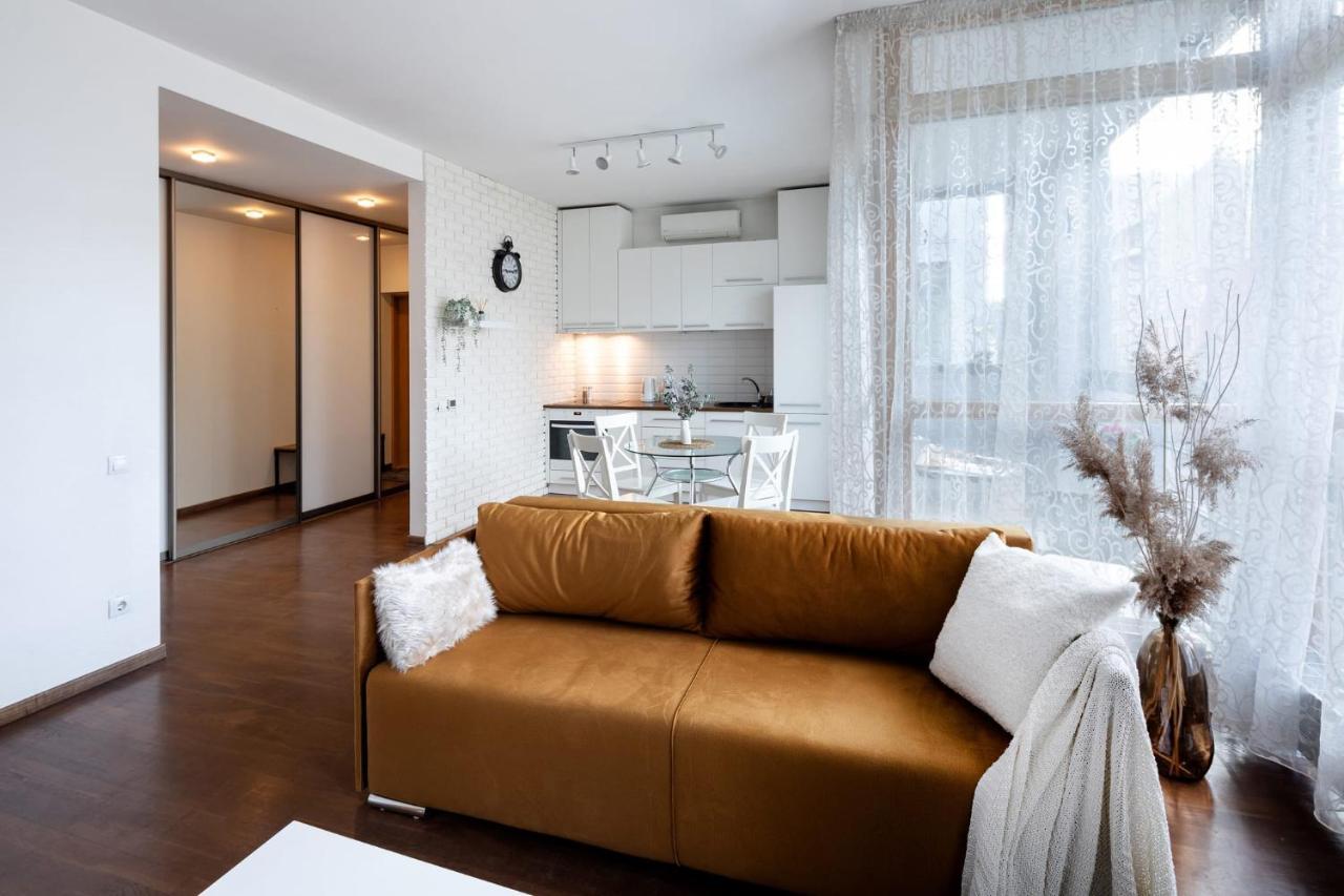Ziedondarza Park One Bedroom Apartment With Balcony รีกา ภายนอก รูปภาพ
